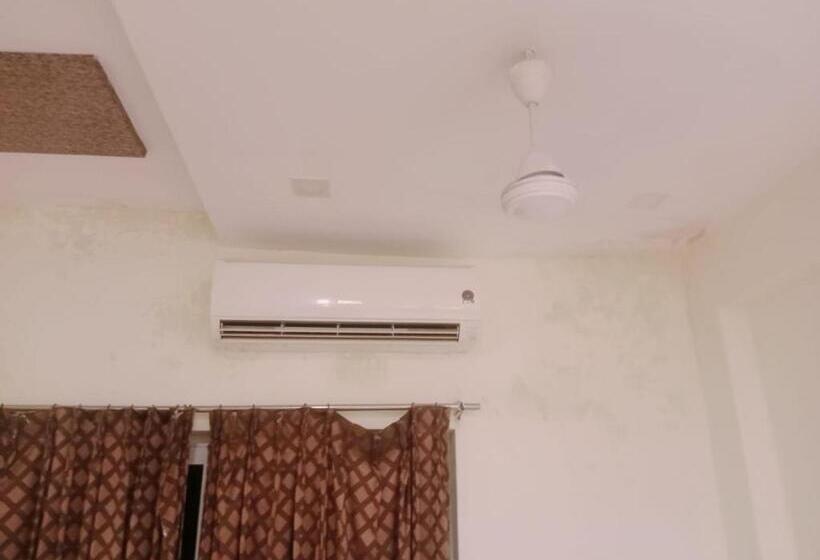 Трехместный Номер Deluxe, Temple City Lake Inn Madurai Aala