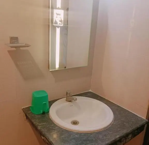 デラックスルーム, Temple City Lake Inn Madurai Aala