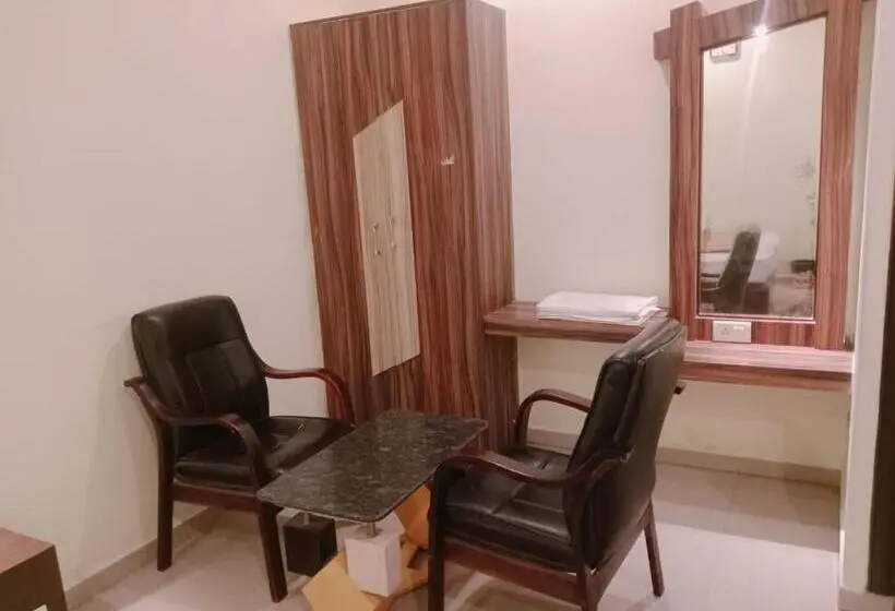 スタンダードルーム, Temple City Lake Inn Madurai Aala