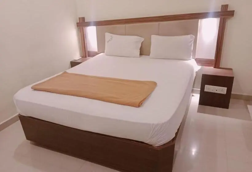 スタンダードルーム, Temple City Lake Inn Madurai Aala