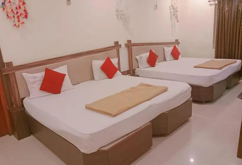デラックススイート, Temple City Lake Inn Madurai Aala