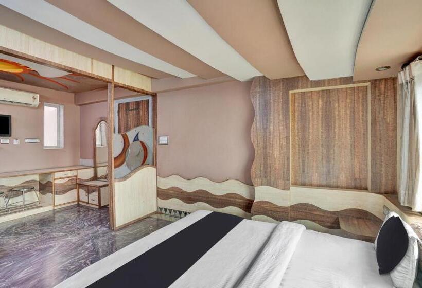 غرفة كلاسيكية ثلاثية, Oyo Hotel Shree Goverdhan Palace