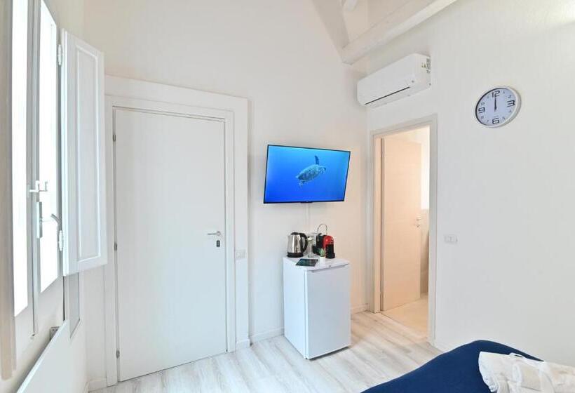 Номер Стандарт, Izzhome City Heart Rooms