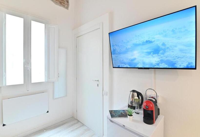 Номер Стандарт, Izzhome City Heart Rooms