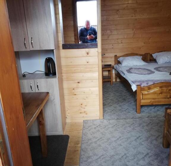 اتاق استاندارد سه نفره, Krym