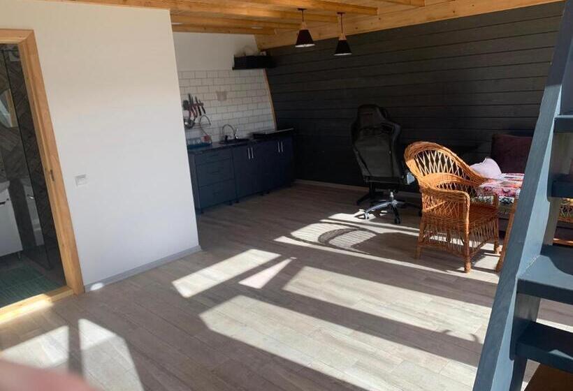 آپارتمان دوبلکس 1 خوابه, Krym