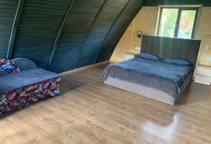 آپارتمان دوبلکس 1 خوابه, Krym