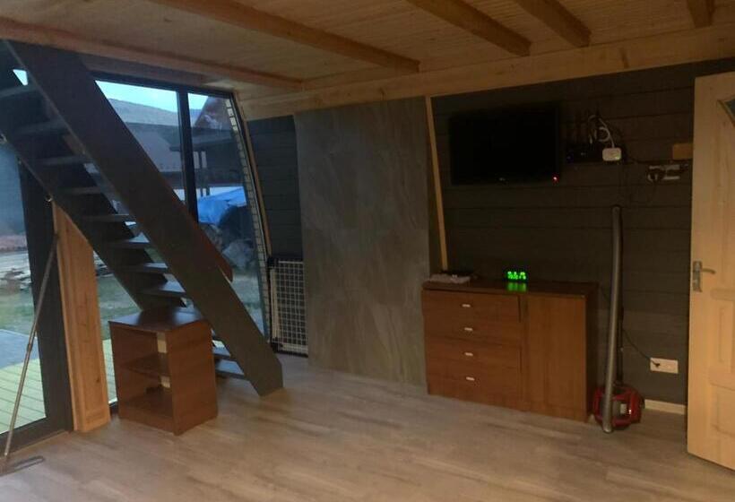 آپارتمان دوبلکس 1 خوابه, Krym