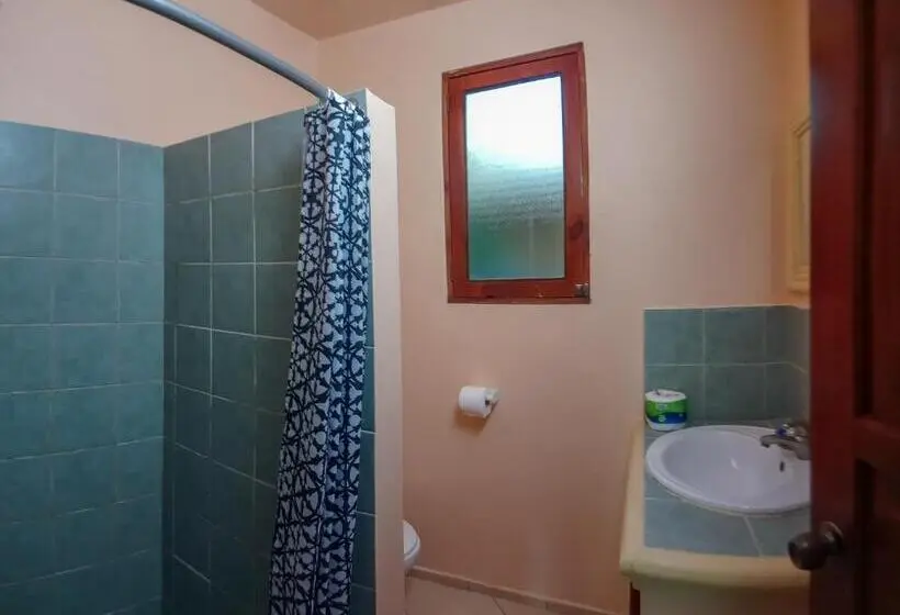 اتاق استاندارد سه نفره, Villa La Plantacion