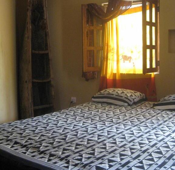 חדר יחיד עם טרסה, Casa Umoja