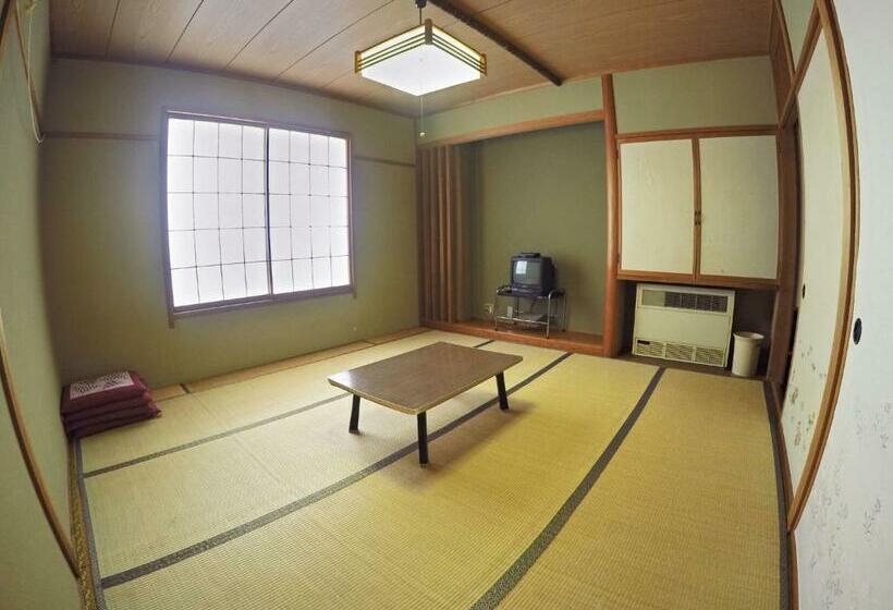 חדר סטנדרט חדר אמבטיה משותף, Myosen