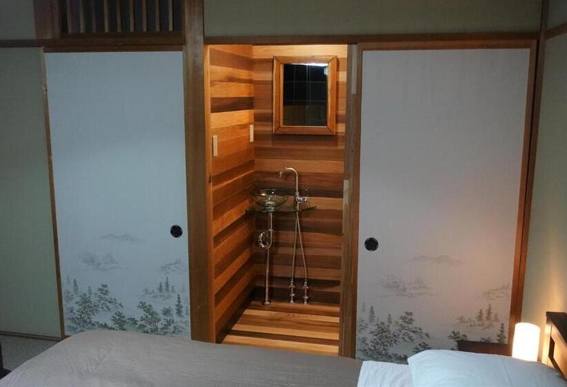 חדר סופריור עם מיטת קינג, Myosen