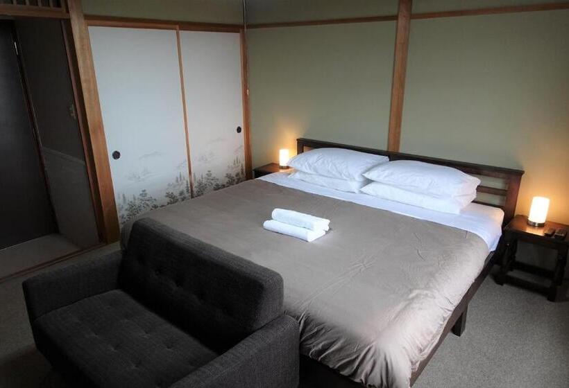 חדר משפחתי מקשר, Myosen