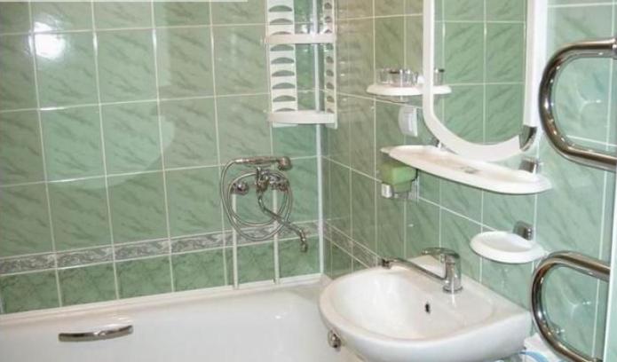 سوییت, Na Admirala Makarova