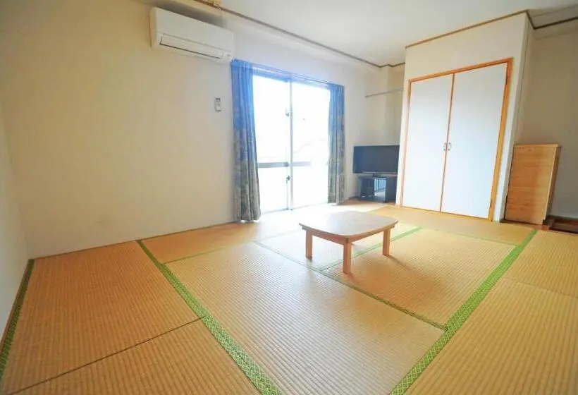 ファミリールーム, Pension Orange Box