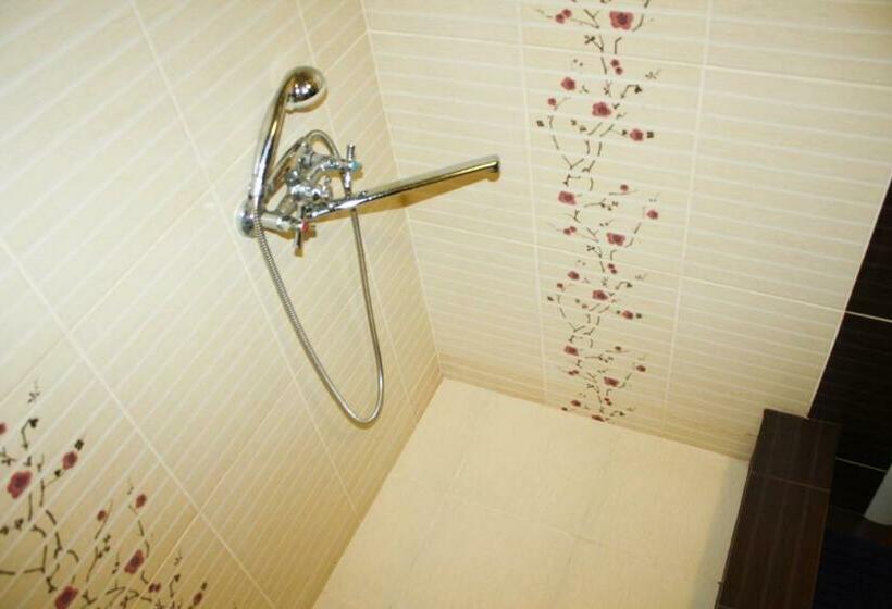 标准间, Vesela Bdzhilka