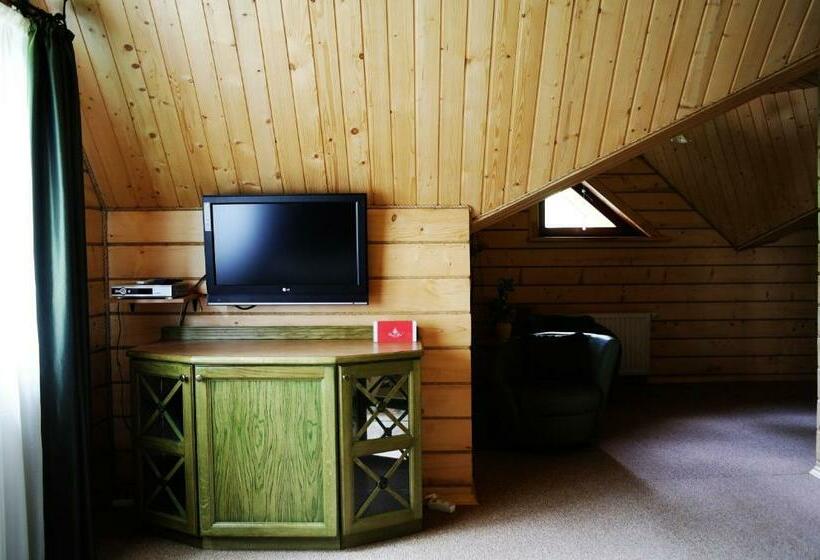 غرفة قياسية, Villa Iris