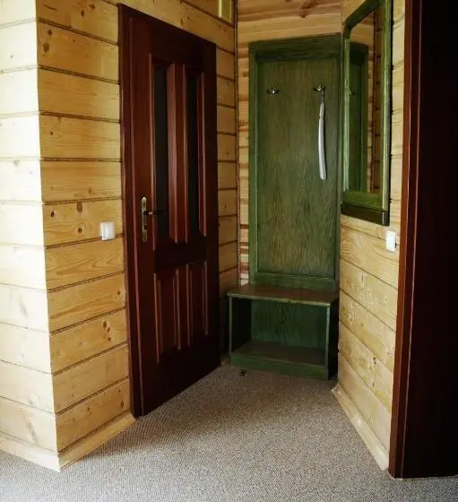 Juniorsviitti, Villa Iris