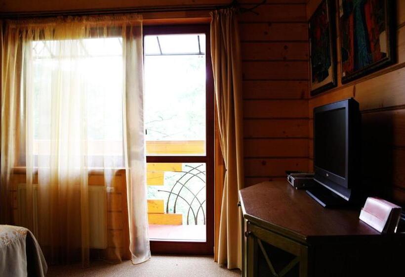 Полулюкс, Villa Iris