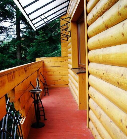 جناح جونيور, Villa Iris