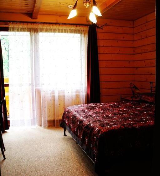 جناح مزوَّد بشرفة, Villa Iris