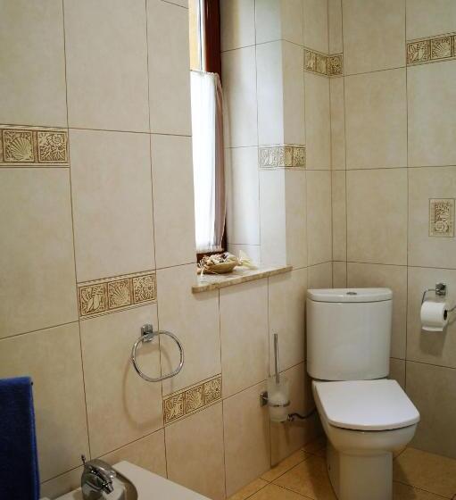 غرفة قياسية, Villa Iris