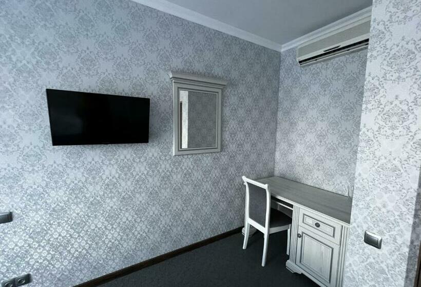 اتاق استاندارد, Zolotoy Fazan