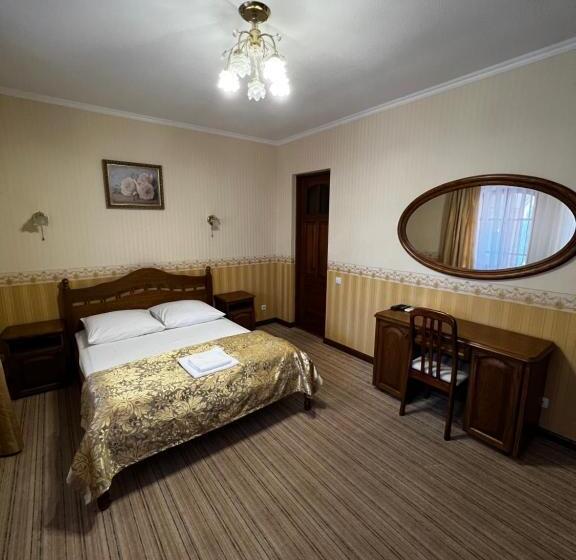 اتاق استاندارد, Zolotoy Fazan