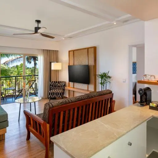 سوییت, Outrigger Fiji Beach Resort