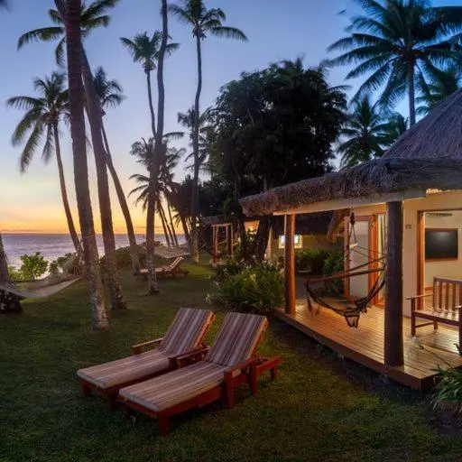 بانگلوی استاندارد با چشم‌انداز دریا, Outrigger Fiji Beach Resort