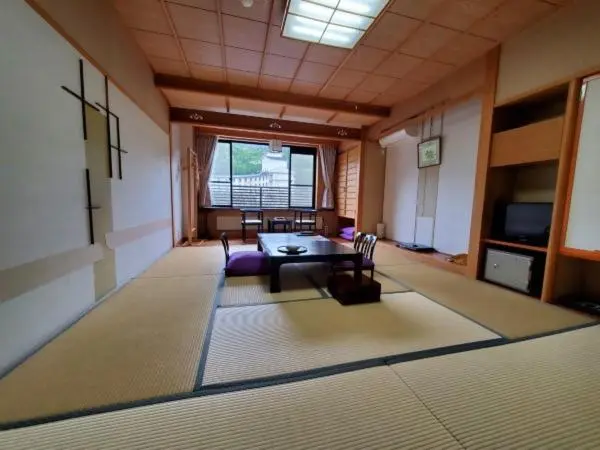 Standard Neljän Hengen Huone, 蔵王温泉 岩清水料理の宿 季の里