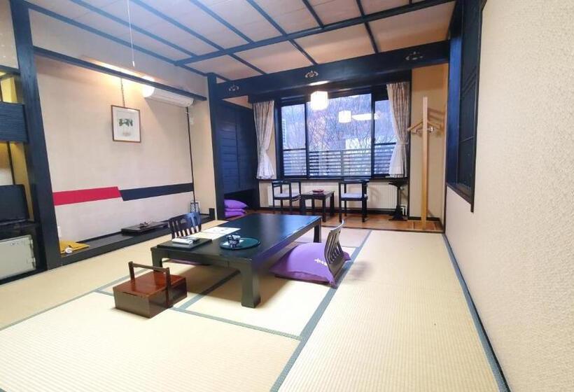 四人标准间, 蔵王温泉 岩清水料理の宿 季の里