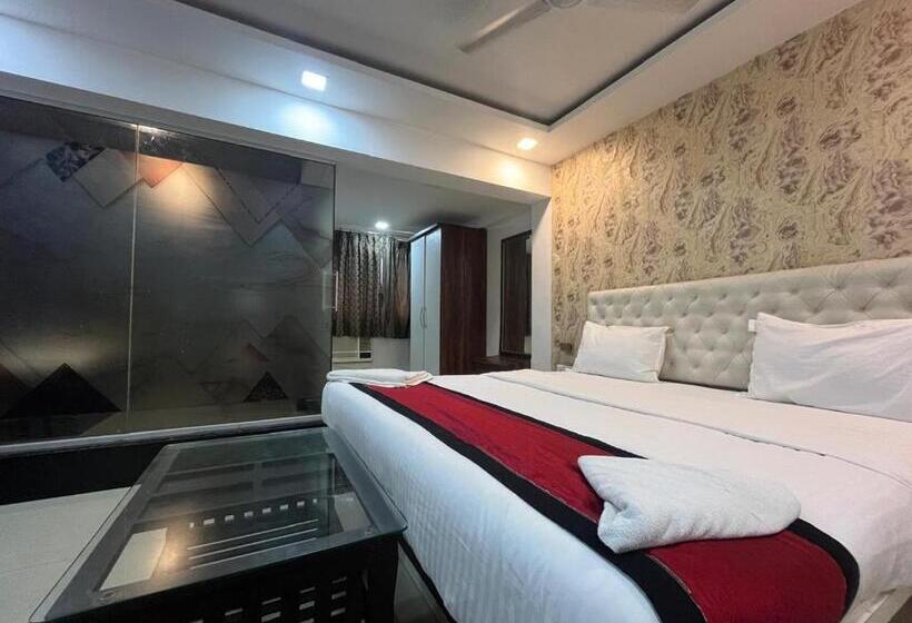 جناح, Arsh Executive Inn