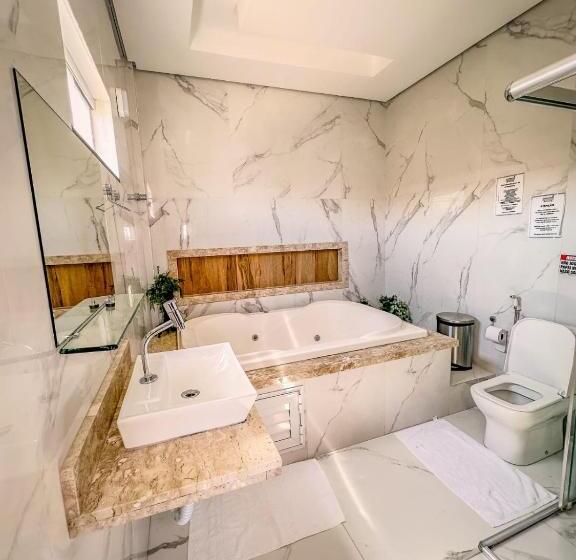 디럭스 스위트, Barruada