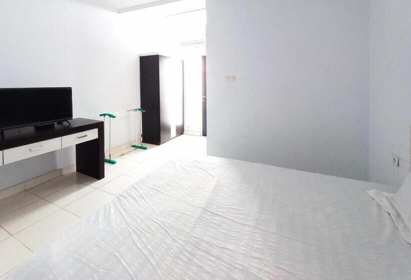 Номер Deluxe, Cemara House Syariah Redpartner