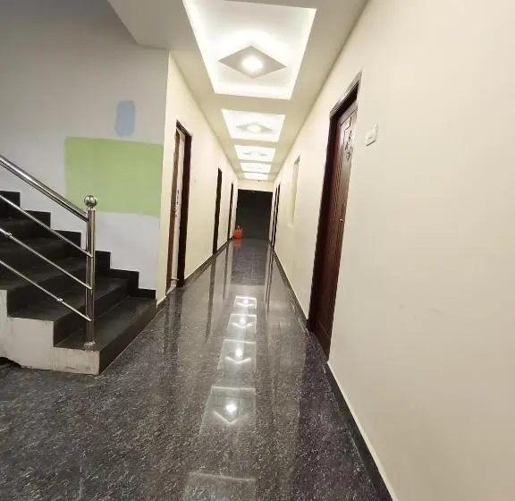 デラックスルーム, Selvi Residency