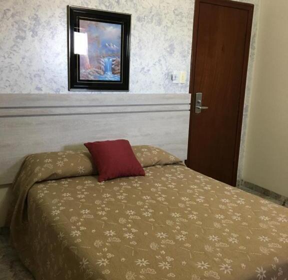 标准间, Internacional