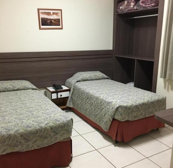 标准间, Internacional