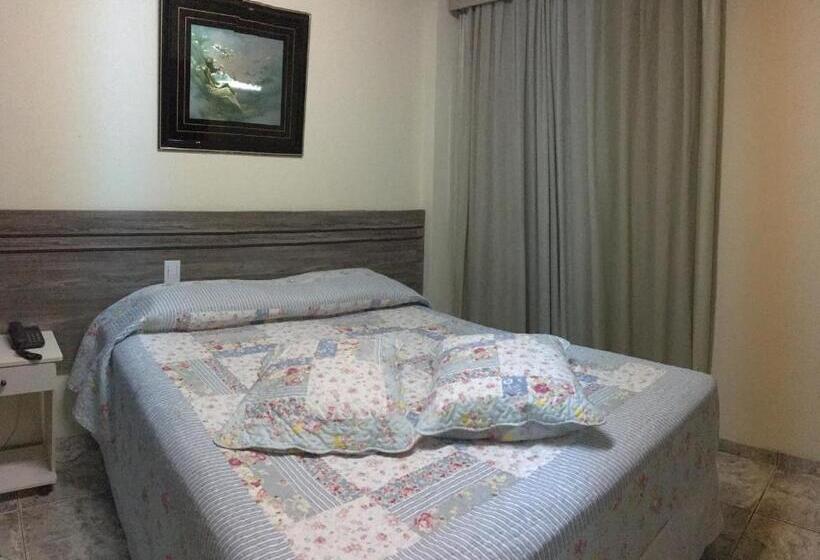 标准间, Internacional