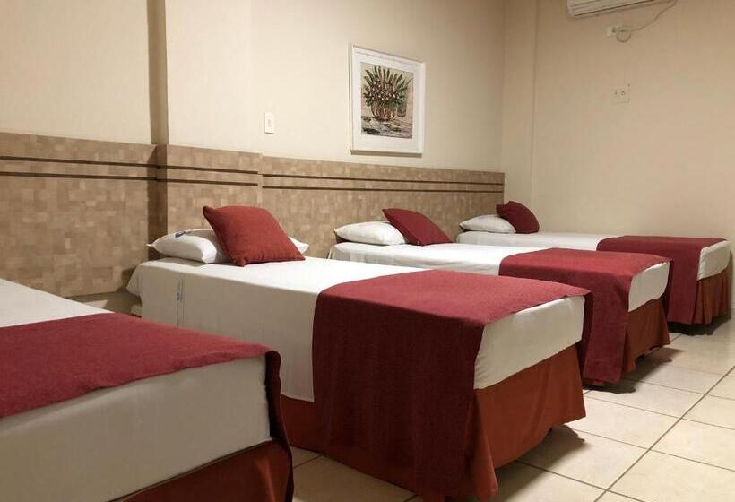 四人标准间, Internacional