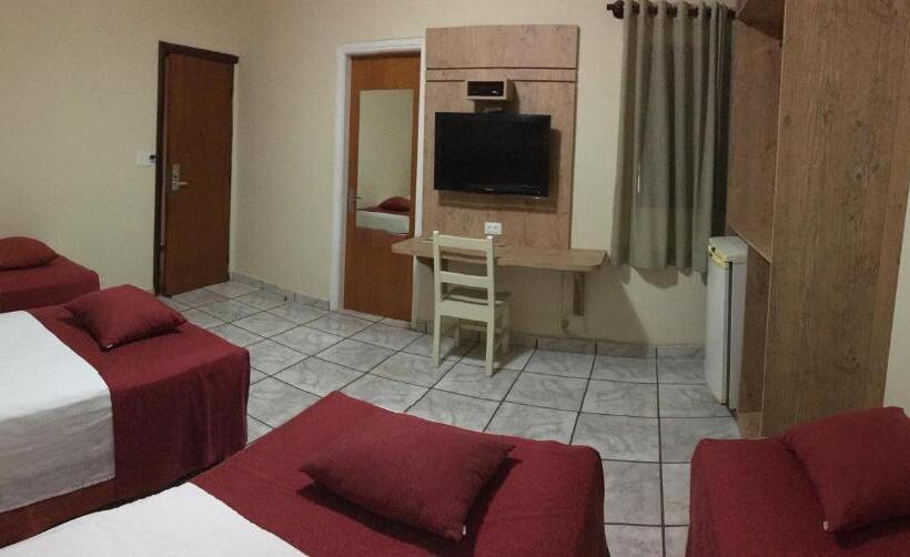スタンダード４人部屋, Internacional