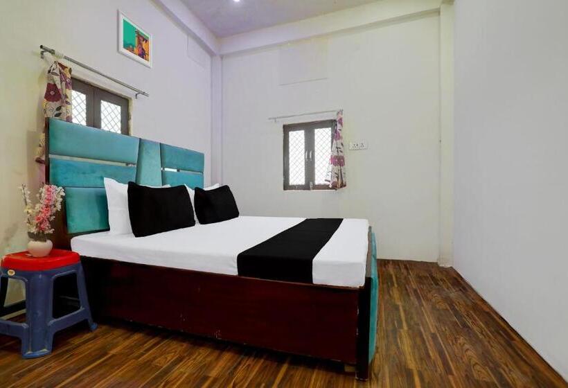 Трехместный Номер Классика, Oyo Akbarpur Inn