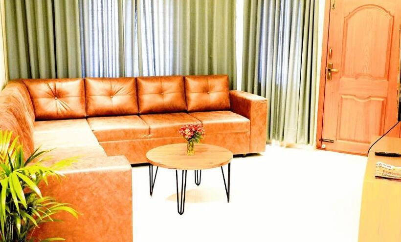 2 Bedroom Apartment with Views, Jj Pearl Residency