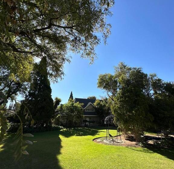 디럭스 룸, Cherry Nest At Madeliefie