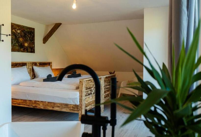 غرفة ديلوكس مزودة بشرفة, Chez Julie