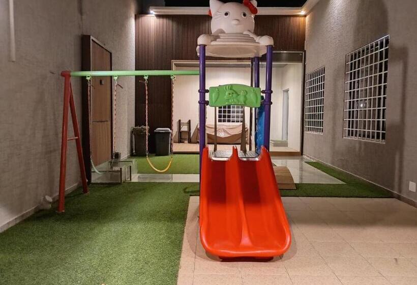 家庭套房, شاليهات الريف بلس الفندقية