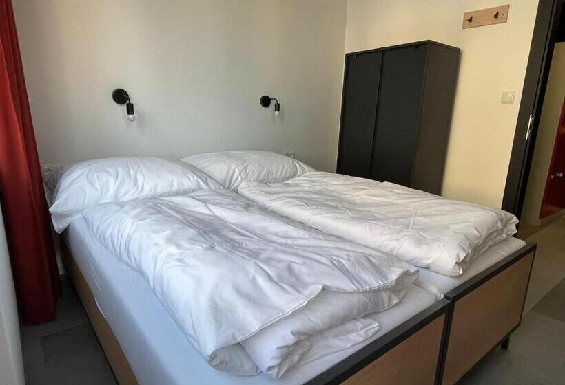 اتاق استاندارد, Izy Stay Hostel Coworking Nomads