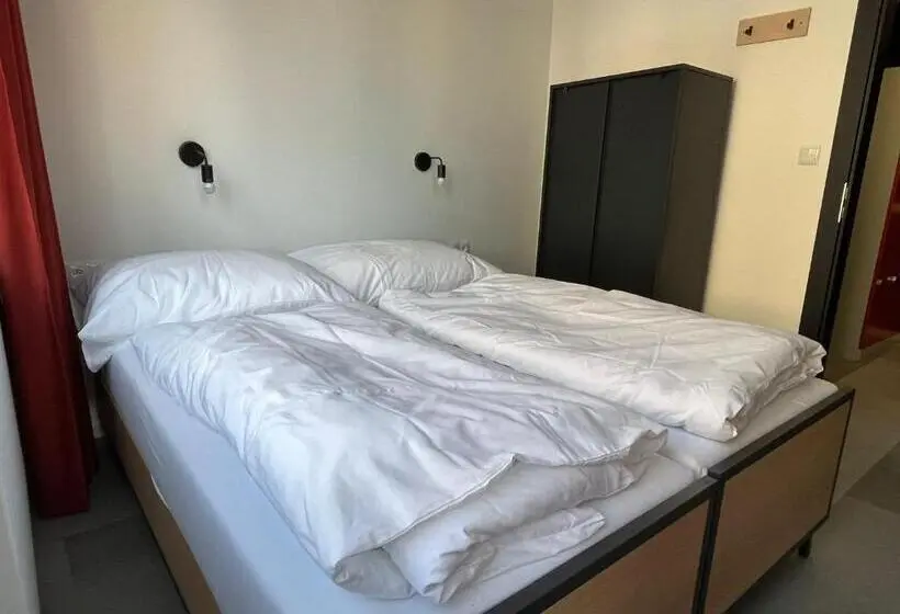 اتاق استاندارد, Izy Stay Hostel Coworking Nomads