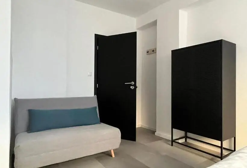 اتاق استاندارد, Izy Stay Hostel Coworking Nomads