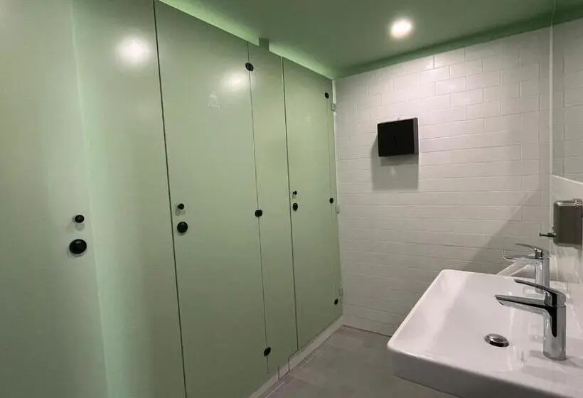 اتاق لوکس یک تخته, Izy Stay Hostel Coworking Nomads